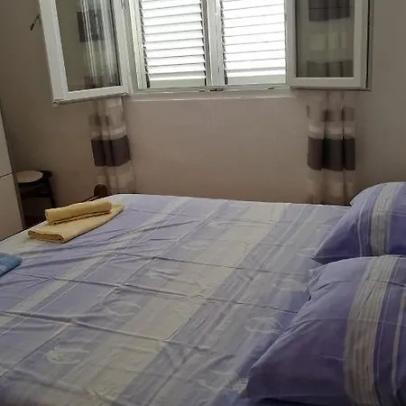 Apartment Agata *