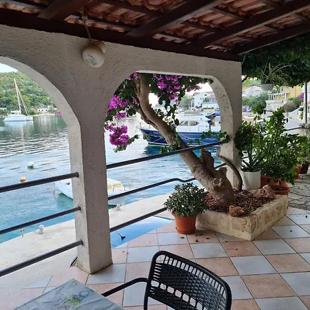 Agata Apartment *